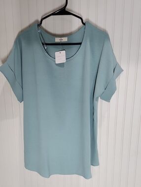 entro Light Aqua Short Sleeve Round Neck Top
